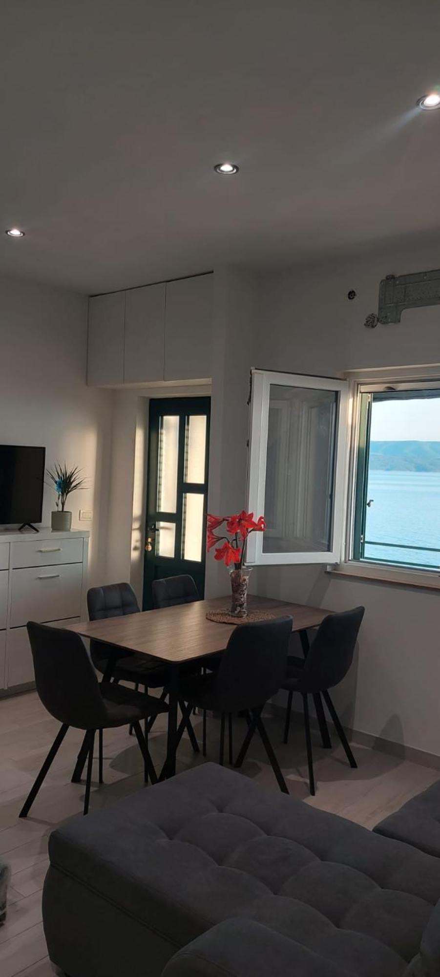 Apartment Toncica Omiš Exterior foto