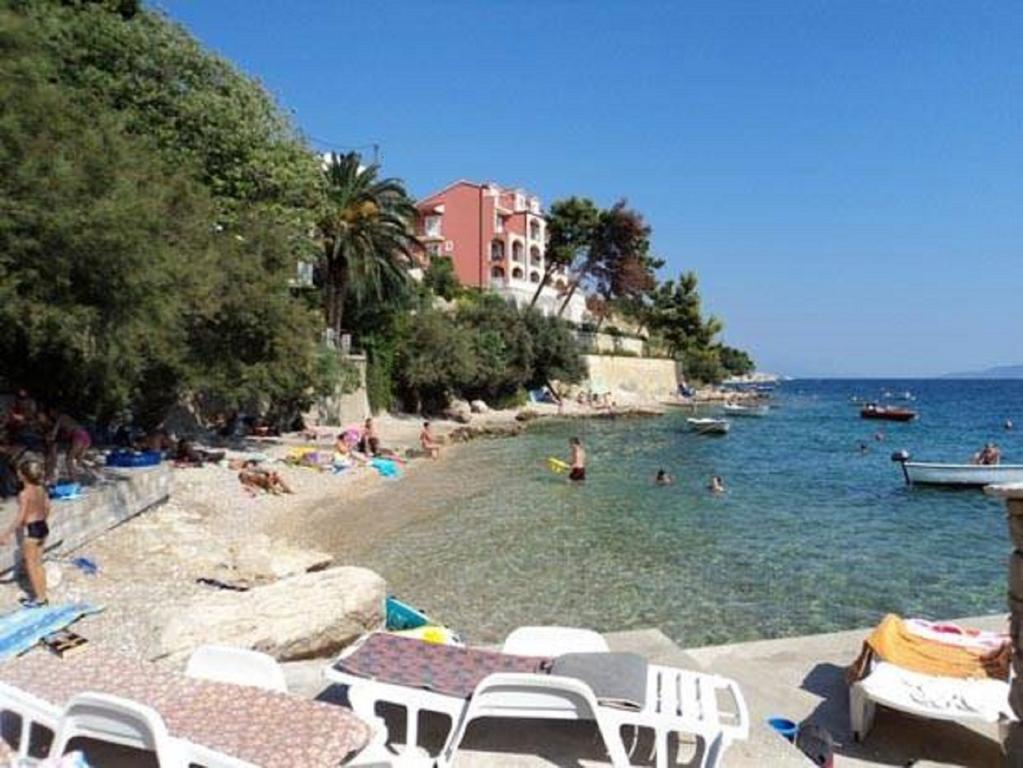 Apartment Toncica Omiš Exterior foto